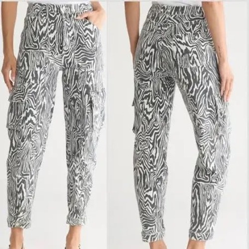 MOTHER The Catch All Cargo Pants Zebra Animal Print Grey White Size 26
